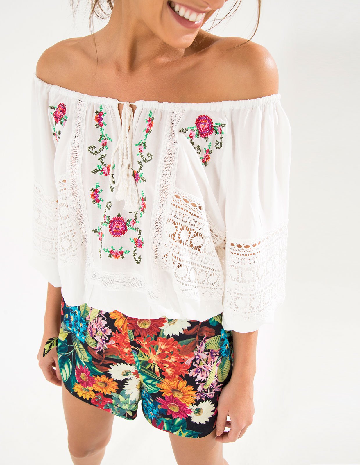 Blusa Blanca Off Shoulder Con Flores Bordadas Blusa Cross Stitch Top