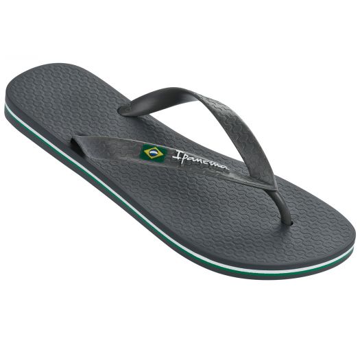 steve madden low heel sandals