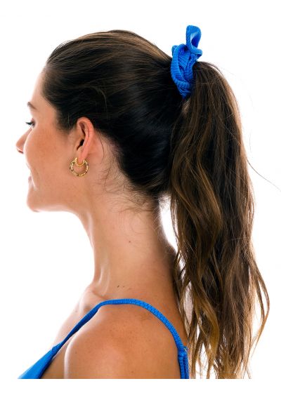 Blue textured scrunchie with a bow - EDEN-ENSEADA SCRUNCHIE