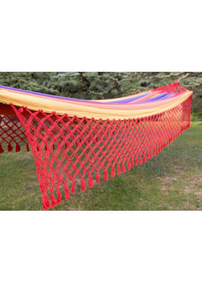 Flerfrgad hngmatta med rda fltade fransar, 4.1M x 1.55M - ARCO IRIS COLORIDA