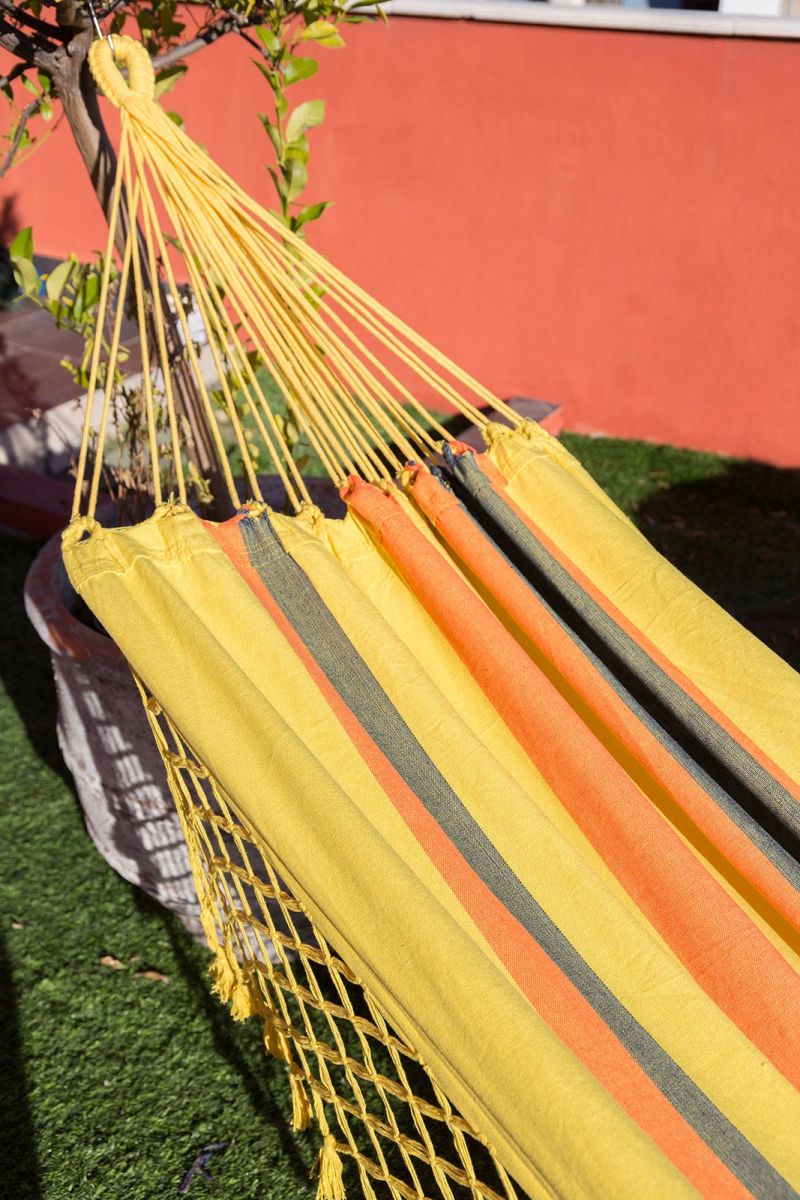 Flerfärgad hängmatta av återvunnen bomull och gul makramé, 3,8 m x 1,4 m - TAMBAU AMARELA