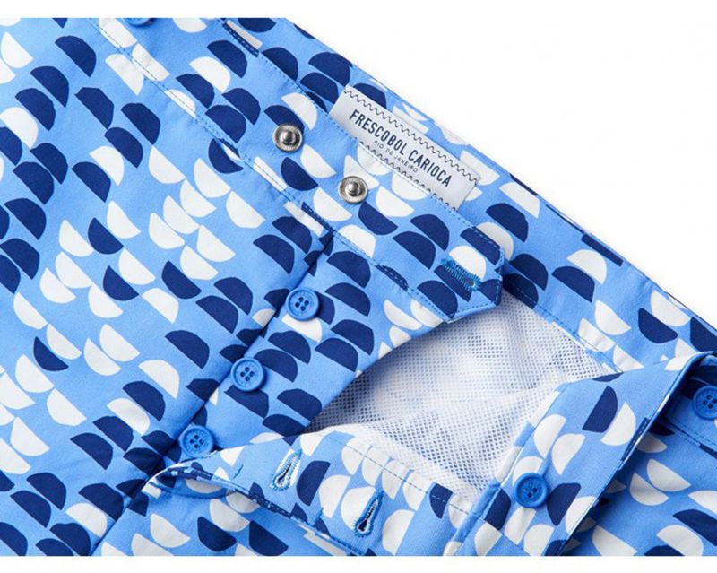 Пляжные шорты с бело-синим принтом - SAMBA TAILORED SHORT SKY BLUE